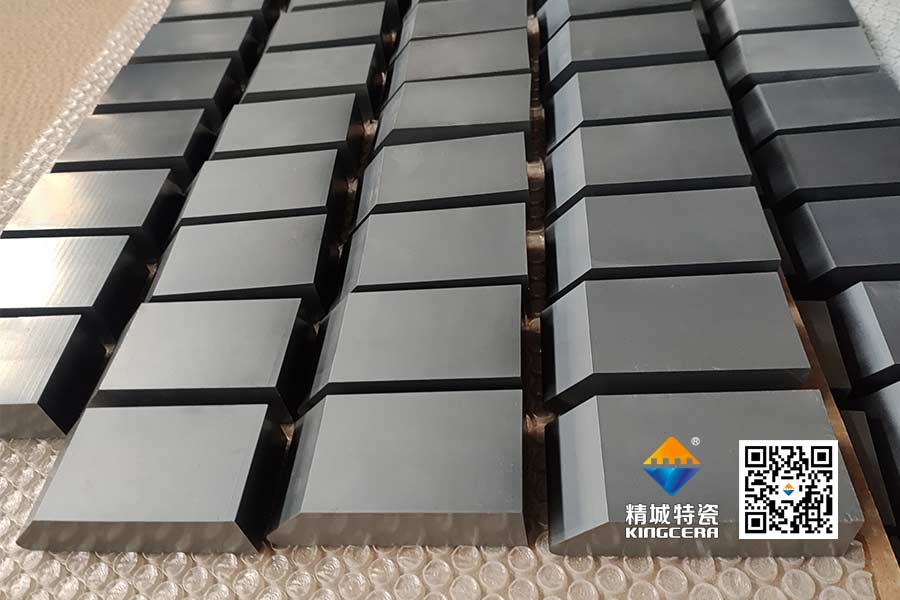 碳化硅陶瓷衬板_高硬度碳化硅陶瓷耐磨衬板